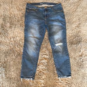 Old Navy rockstar jeans with built in sculpt - 16